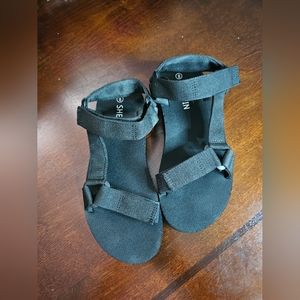 Womens Hiking Slippers